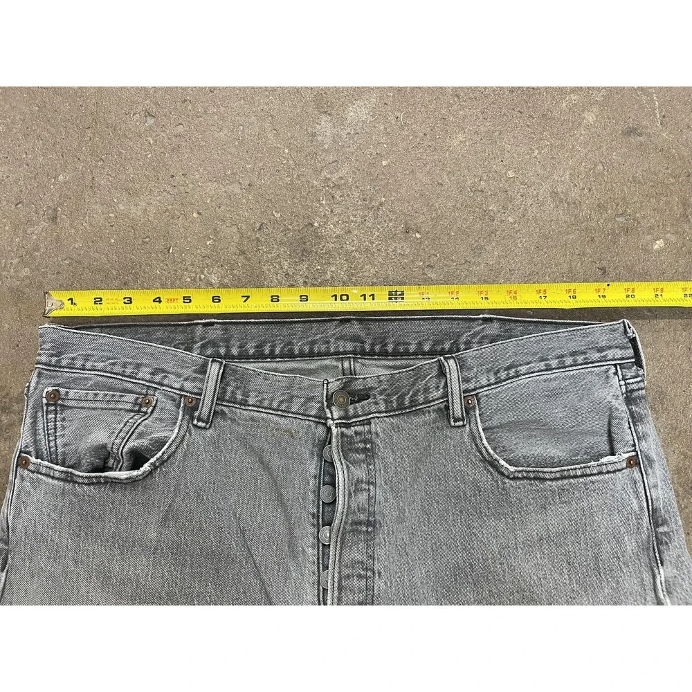 Levis 501 Jeans Mens 40x32 Gray Stone Wash Denim Button Fly Straight Leg Stretch